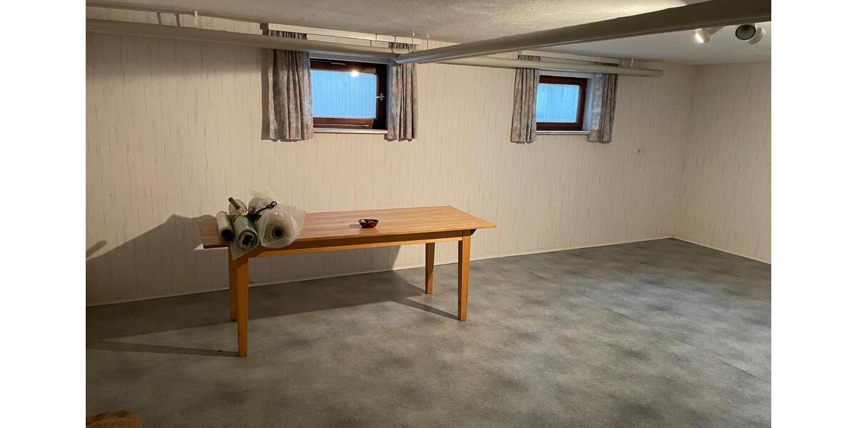 Einfamilienhaus Rottweil - 10 Zimmer, 190 m&sup2;, 340.000&euro; | Angebot:25633066