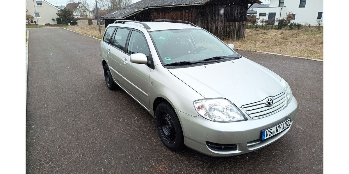 Toyota Corolla 84.000 km 3.249 &euro; Villingen-Schwenningen 78054