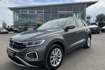VW T-Roc 1.5 TSI LIFE DSG/NAVI/LED-PLUS/AHK/1.HAND 31.887 km 25.800 &euro; Villingen-Schwenningen 78054
