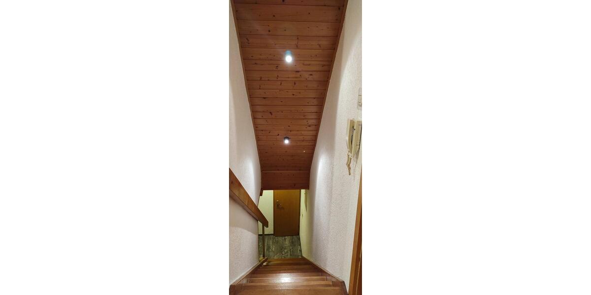 Dachgeschoßwohnung Villingen-Schwenningen Schwenningen - 2 Zimmer, 45 m&sup2;, 600&euro; | Angebot:25632672