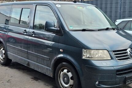 VW T5 Multivan 260.000 km 6.950 &euro; Aldingen 78554