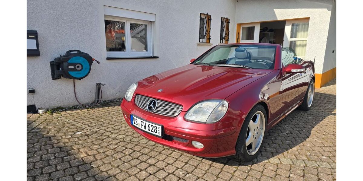 Mercedes-Benz SLK 200 68.000 km 10.500 &euro; Furtwangen 78120