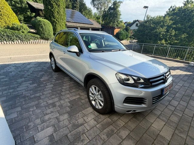 VW Touareg 210.700 km 11.290 &euro; Fluorn-Winzeln 78737