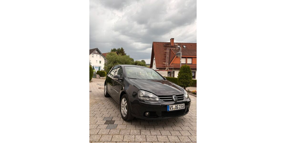 VW Golf 49.801 km 6.900 &euro; Unterkirnach 78089