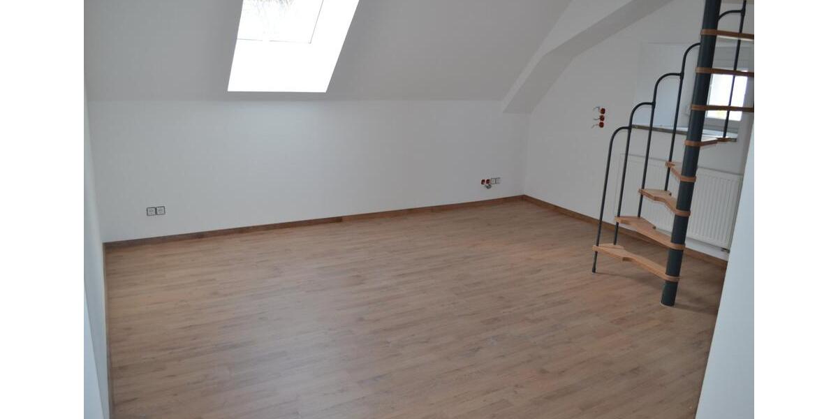 Dachgeschoßwohnung Donaueschingen - 2 Zimmer, 55 m&sup2;, 780&euro; | Angebot:24750366