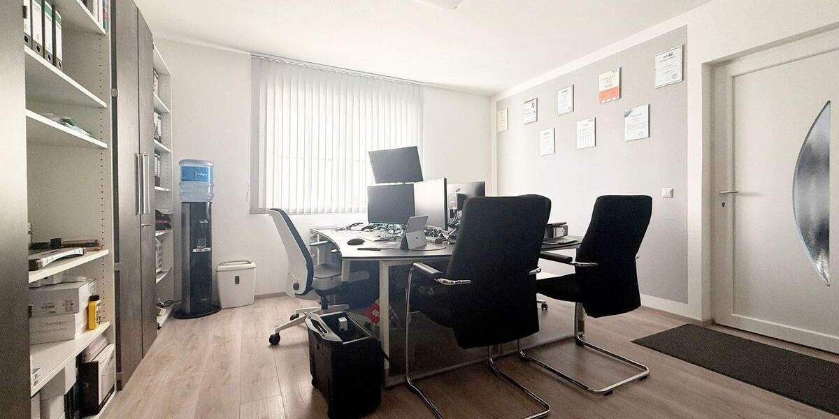 Einfamilienhaus Gunningen - 9 Zimmer, 235 m&sup2;, 799.000&euro; | Angebot:25662393