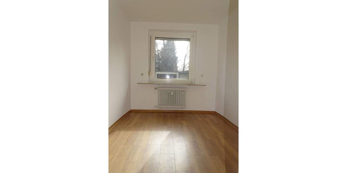 Etagenwohnung Villingen-Schwenningen Schwenningen - 4 Zimmer, 81 m&sup2;, 198.000&euro; | Angebot:25671603