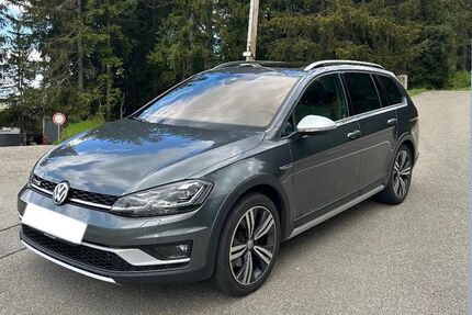 VW Golf 84.000 km 24.390 &euro; Schonach 78136