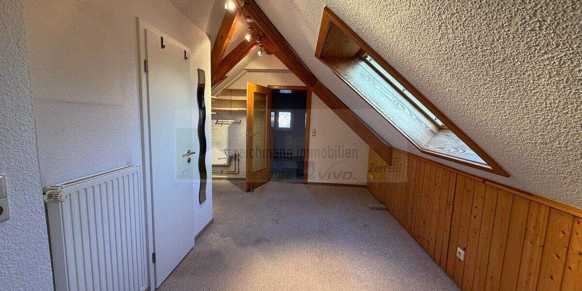 Mehrfamilienhaus, Wohnhaus Donaueschingen - 6 Zimmer, 127 m&sup2;, 375.000&euro; | Angebot:25692117