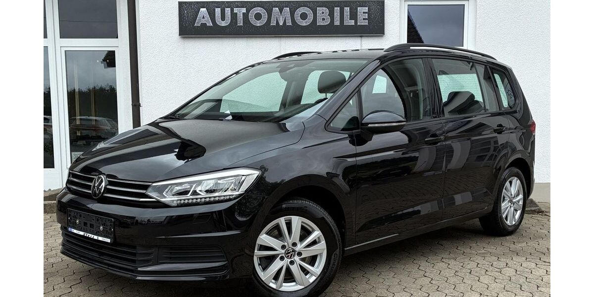 VW Touran 49.700 km 27.479 &euro; Königsfeld 78126