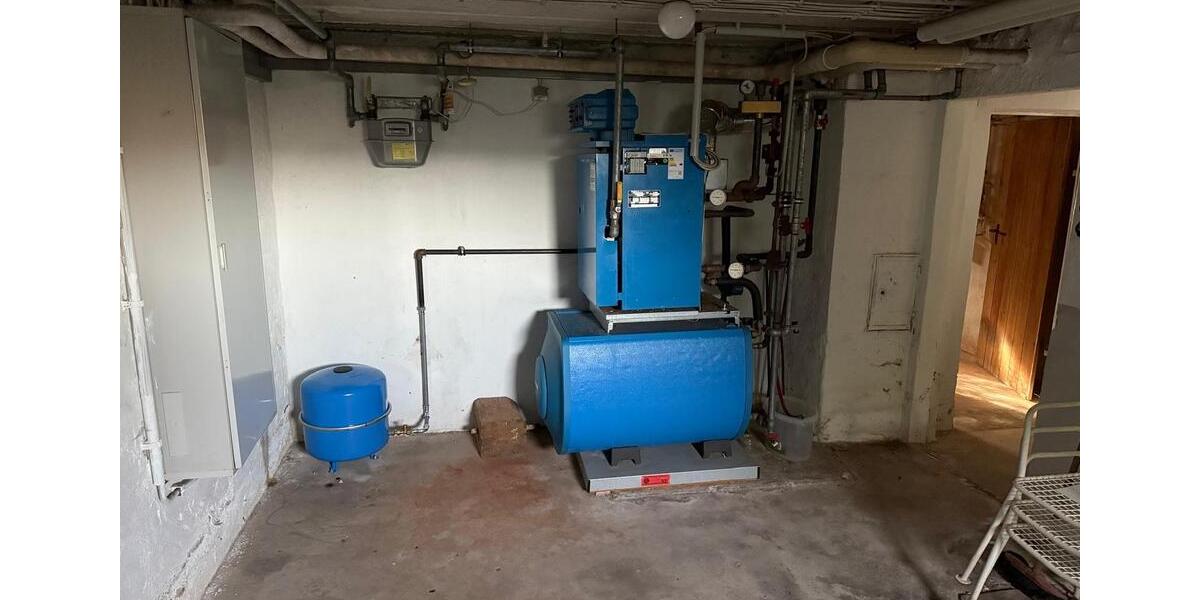 Einfamilienhaus Königsfeld im Schwarzwald - 10 Zimmer, 170 m&sup2;, 420.000&euro; | Angebot:25823870