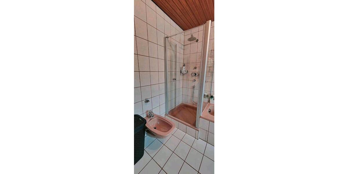 Etagenwohnung Spaichingen - 2 Zimmer, 100 m&sup2;, 1.000&euro; | Angebot:26519392