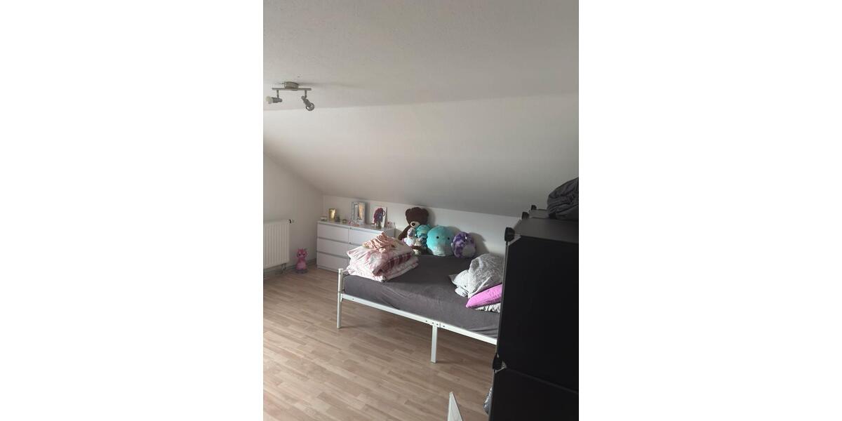 Dachgeschoßwohnung Donaueschingen - 4 Zimmer, 69 m&sup2;, 142.000&euro; | Angebot:26913692