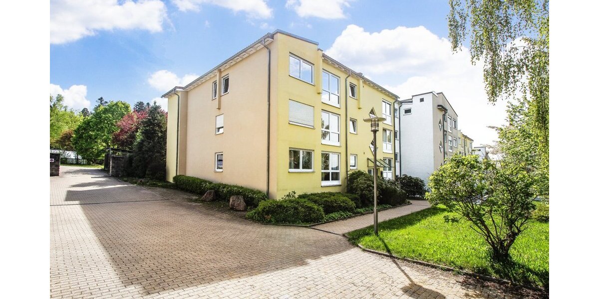 Großzügige 4,5-Zimmer-Wohnung mit Balkon, 2 Bädern & Garage in ruhiger Lage von Sulgen - Etagenwohnung Schramberg Sulgen | Angebot:26443295
