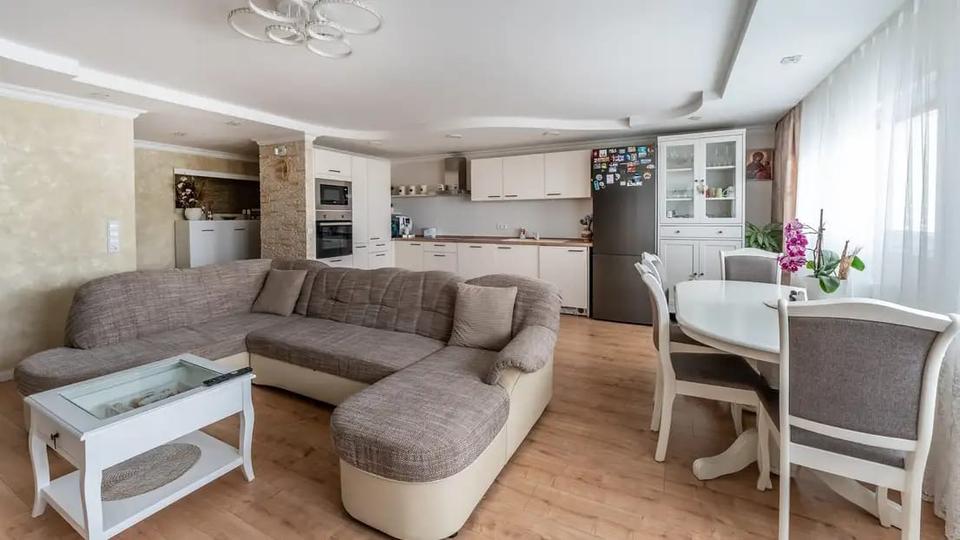 Etagenwohnung Schramberg - 3 Zimmer, 72 m&sup2;, 179.000&euro; | Angebot:26091380
