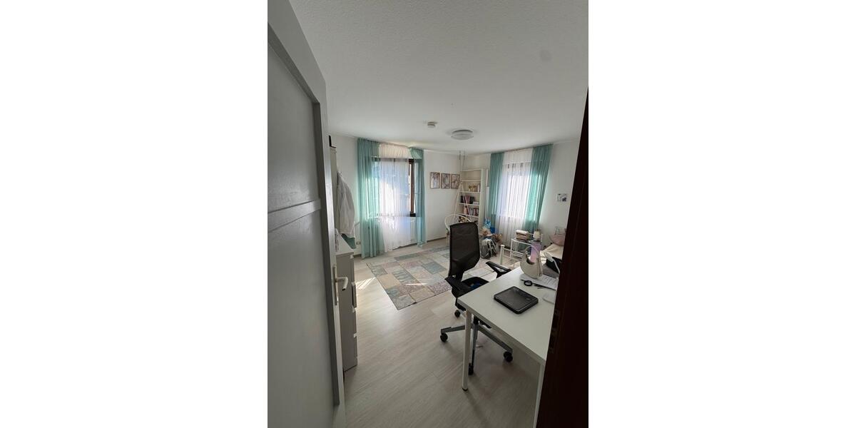 Einfamilienhaus Oberndorf am Neckar - 6 Zimmer, 163 m&sup2;, 310.000&euro; | Angebot:25256803