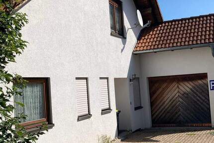 Haus Sankt Georgen im Schwarzwald Stadtgebiet - 3 Zimmer, 112 m&sup2;, 379.000&euro; | Angebot:25728686