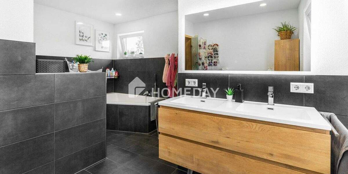 Einfamilienhaus Tuttlingen - 6 Zimmer, 200 m&sup2;, 543.000&euro; | Angebot:25737613