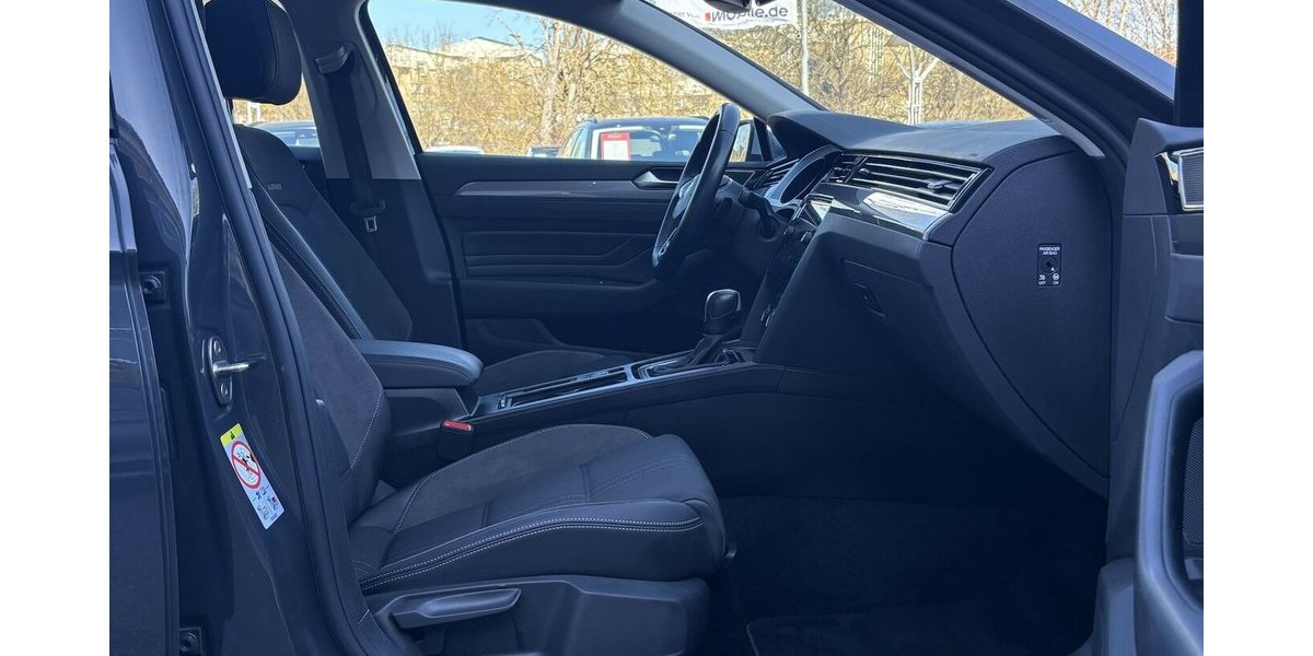 VW Passat Alltrack 2.0 TDI MASSAGE/PANO/NAVI/1.HAND 88.854 km 26.800 &euro; Villingen-Schwenningen 78054