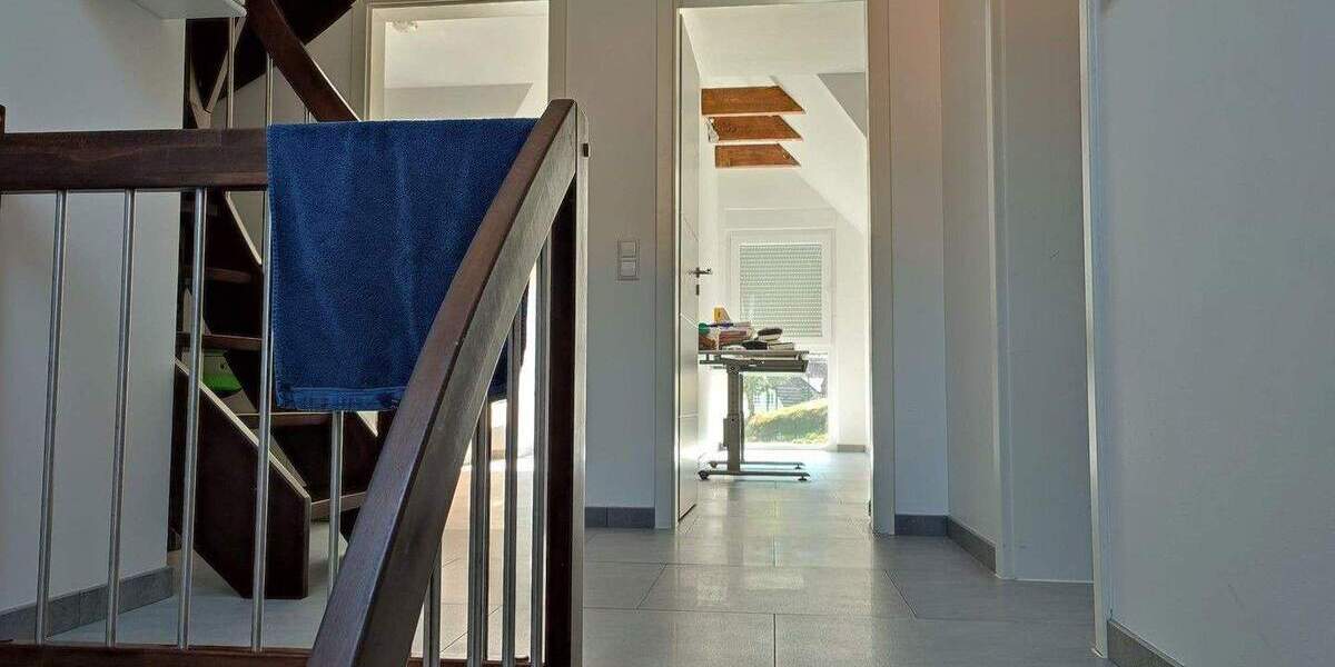 Mehrfamilienhaus, Wohnhaus Vöhrenbach Hammereisenbach-Bregenbach - 8 Zimmer, 185 m&sup2;, 550.000&euro; | Angebot:25717513