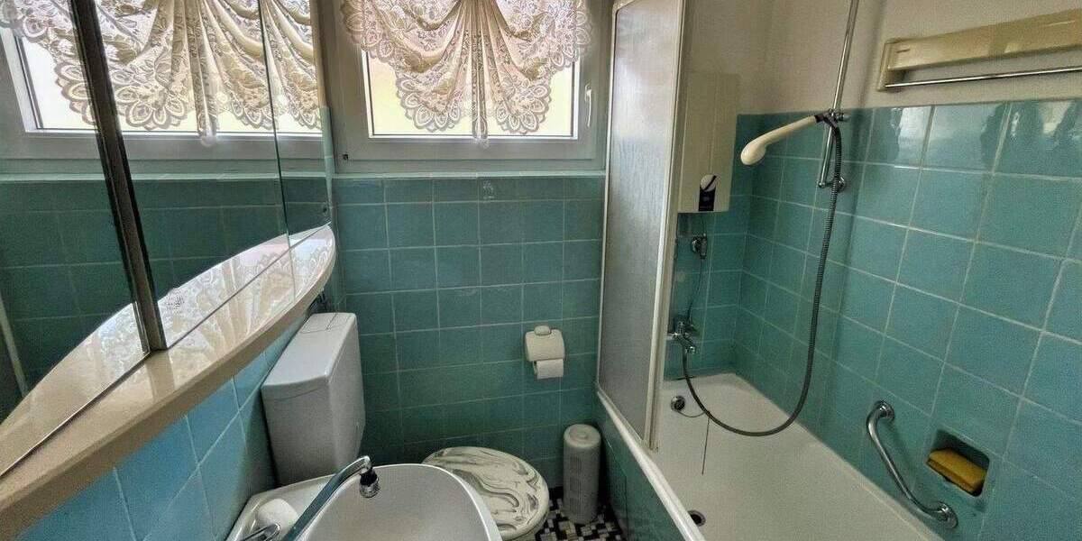 Einfamilienhaus Tuttlingen - 1 Zimmer, 193 m&sup2;, 339.000&euro; | Angebot:25897701