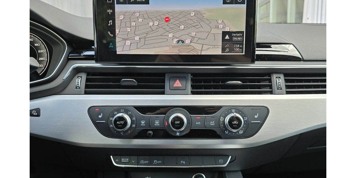 Audi A5 40 TFSI QUATTRO S-LINE/MATRIX/MASSAGE/VIRTUAL 89.706 km 32.900 &euro; Villingen-Schwenningen 78054