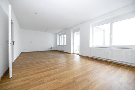 Wohnung Villingen-Schwenningen Schwenningen - 3 Zimmer, 80 m&sup2;, 896&euro; | Angebot:25416491