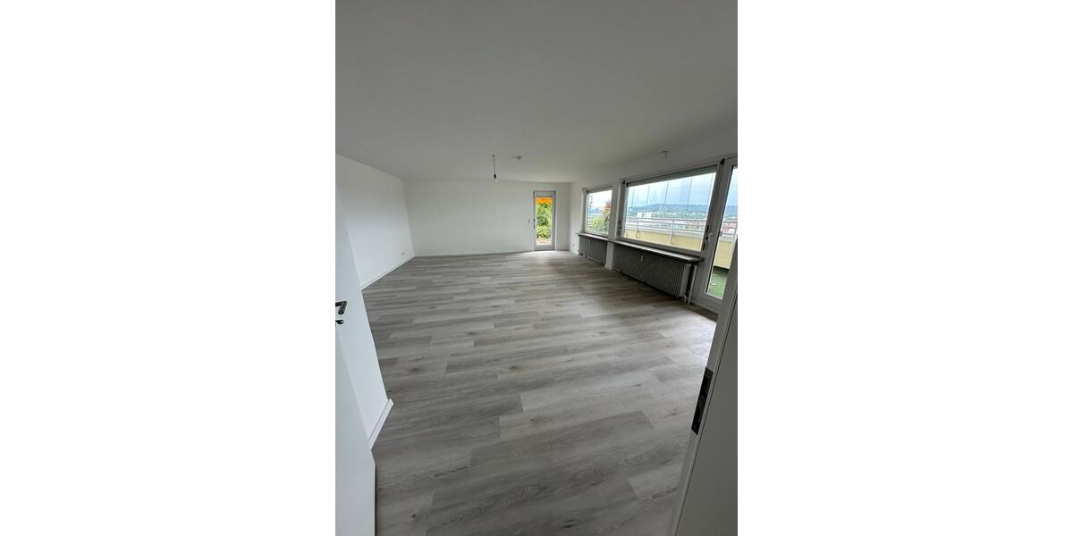 Einfamilienhaus Villingen-Schwenningen Schwenningen - 5 Zimmer, 152 m&sup2;, 1.350&euro; | Angebot:25719338