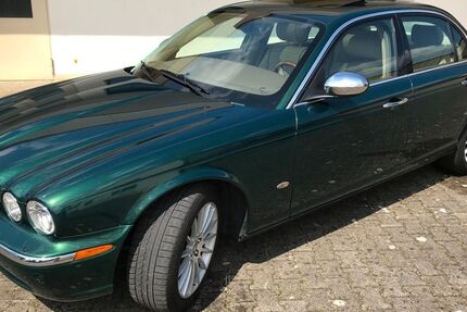 Jaguar XJ6 167.500 km 9.980 &euro; Villingen-Schwenningen 78048