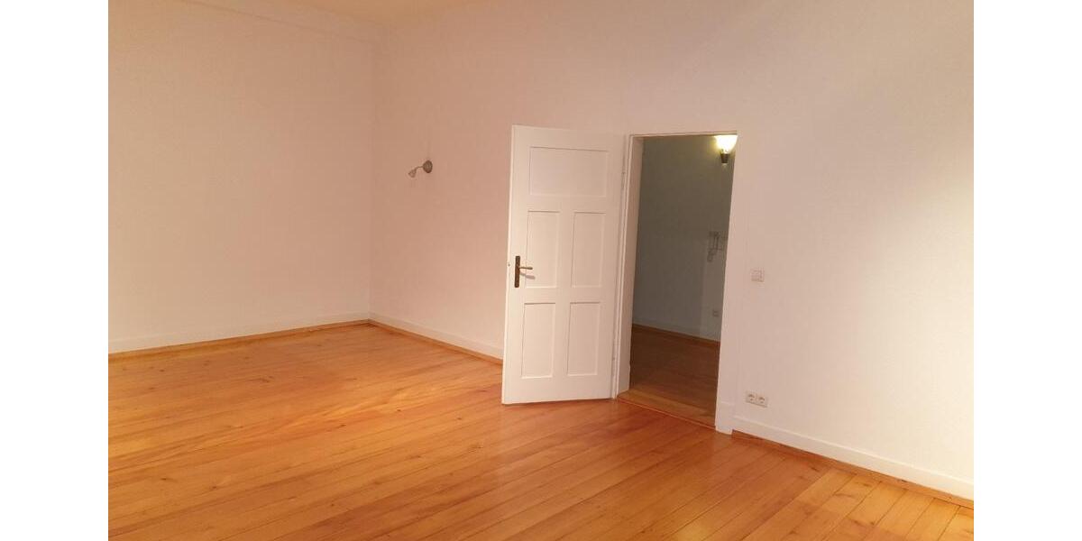 Dachgeschoßwohnung Donaueschingen - 2 Zimmer, 135 m&sup2;, 900&euro; | Angebot:25654103