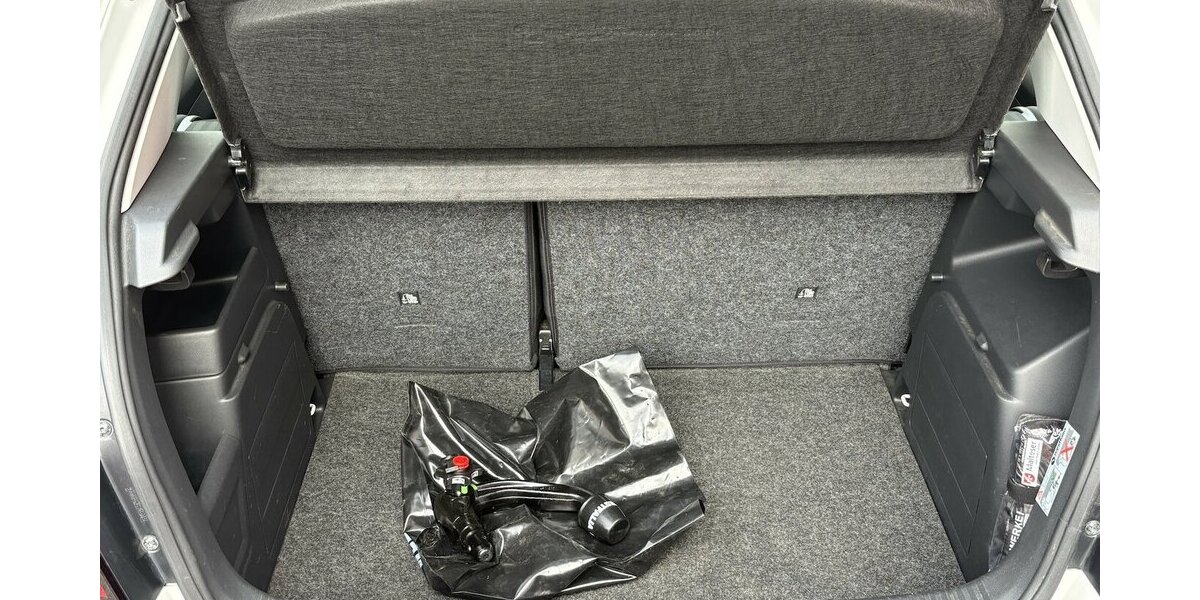 Skoda Fabia 1.2 TSI Ambition ANHÄNGERKUP./SITZHEIZUNG 111.546 km 8.900 &euro; Villingen-Schwenningen 78054