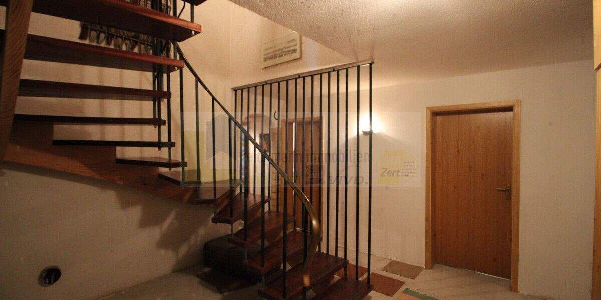 Bungalow Villingen-Schwenningen Villingen - 6 Zimmer, 143 m&sup2;, 439.000&euro; | Angebot:25692108