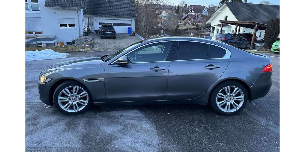Jaguar XE 158.000 km 11.999 &euro; Bösingen 78662