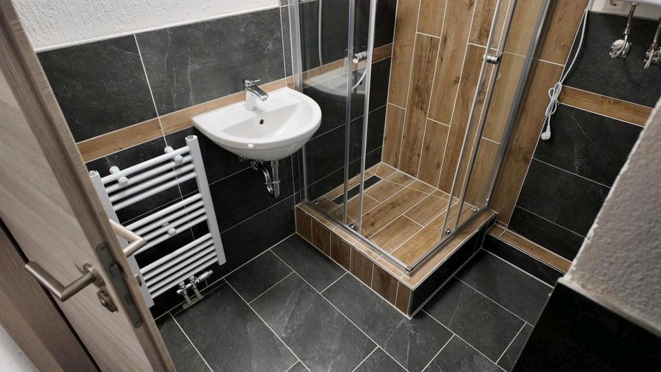 Doppelhaushälfte Tuttlingen - 5 Zimmer, 195 m&sup2;, 2.350&euro; | Angebot:25599390