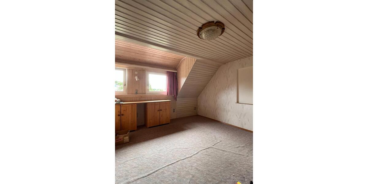 Einfamilienhaus Friedenweiler - 7.5 Zimmer, 185 m&sup2;, 390.000&euro; | Angebot:26958639