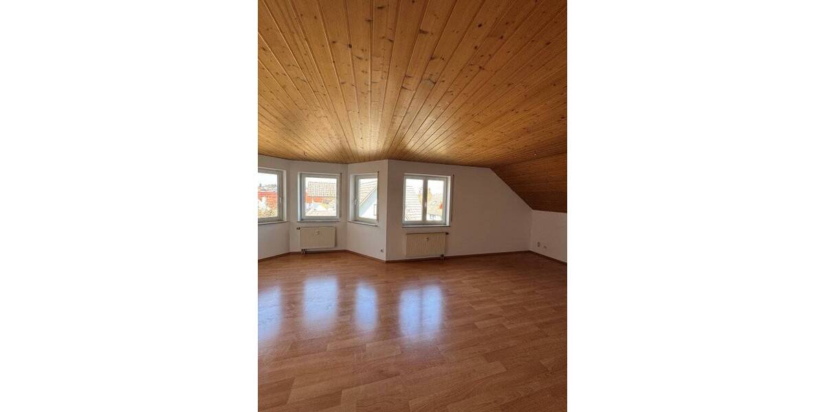 Etagenwohnung VS-Pfaffenweiler Pfaffenweiler - 3 Zimmer, 98 m&sup2;, 219.700&euro; | Angebot:26094026
