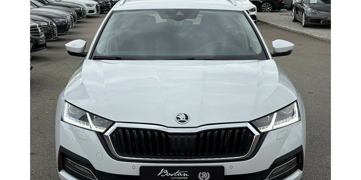 Skoda Octavia 2.0 TDI Combi Style MEMORY/NAVI/CARPLAY 84.033 km 21.800 &euro; Villingen-Schwenningen 78054