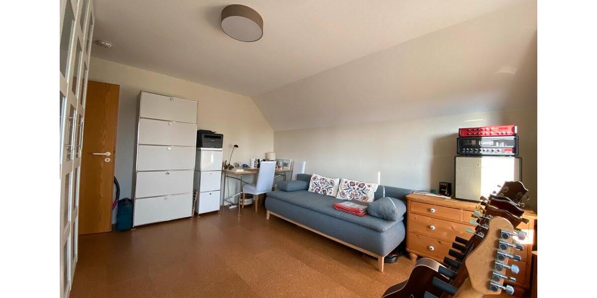 Etagenwohnung Villingen-Schwenningen Schwenningen - 4.5 Zimmer, 94 m&sup2;, 269.000&euro; | Angebot:26248608
