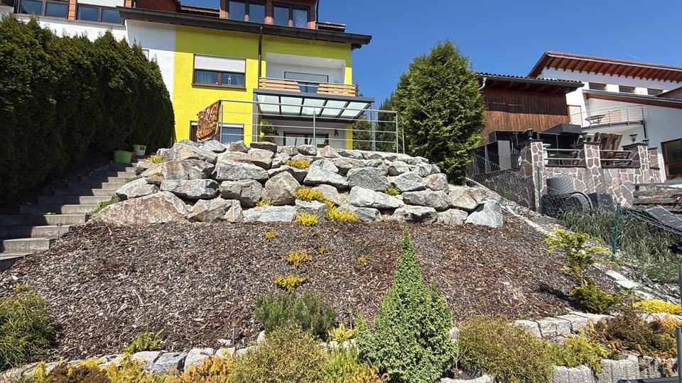 Doppelhaushälfte Aldingen - 7 Zimmer, 170 m&sup2;, 410.000&euro; | Angebot:25312664