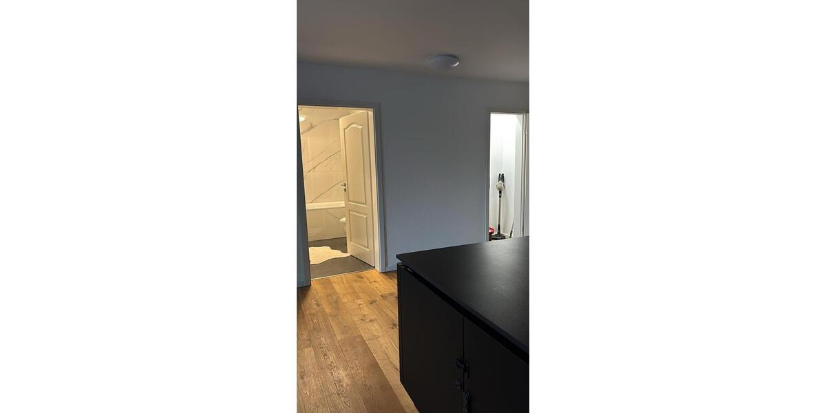 Etagenwohnung Schömberg - 5 Zimmer, 109 m&sup2;, 1.300&euro; | Angebot:26682378