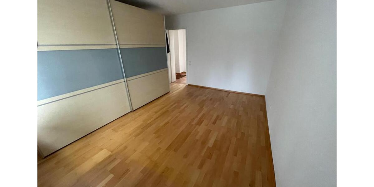 Reihenhaus Villingen-Schwenningen Schwenningen - 8 Zimmer, 209 m&sup2;, 599.000&euro; | Angebot:27242779