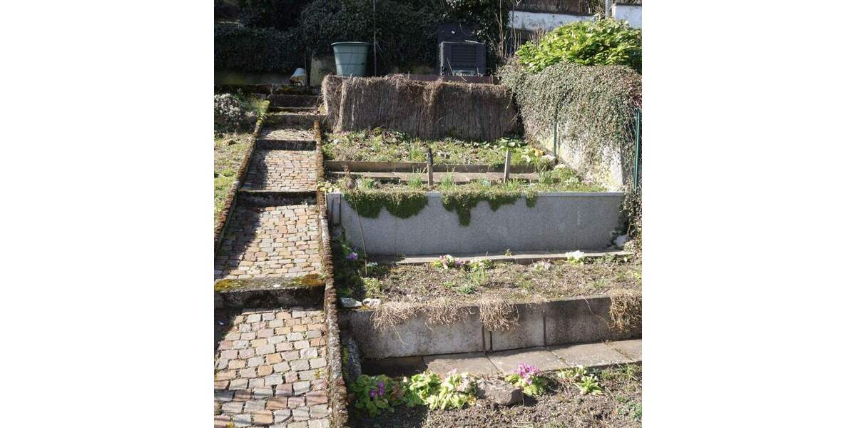 Reihenhaus Oberndorf am Neckar Oberndorf - 3 Zimmer, 67 m&sup2;, 189.000&euro; | Angebot:25670147