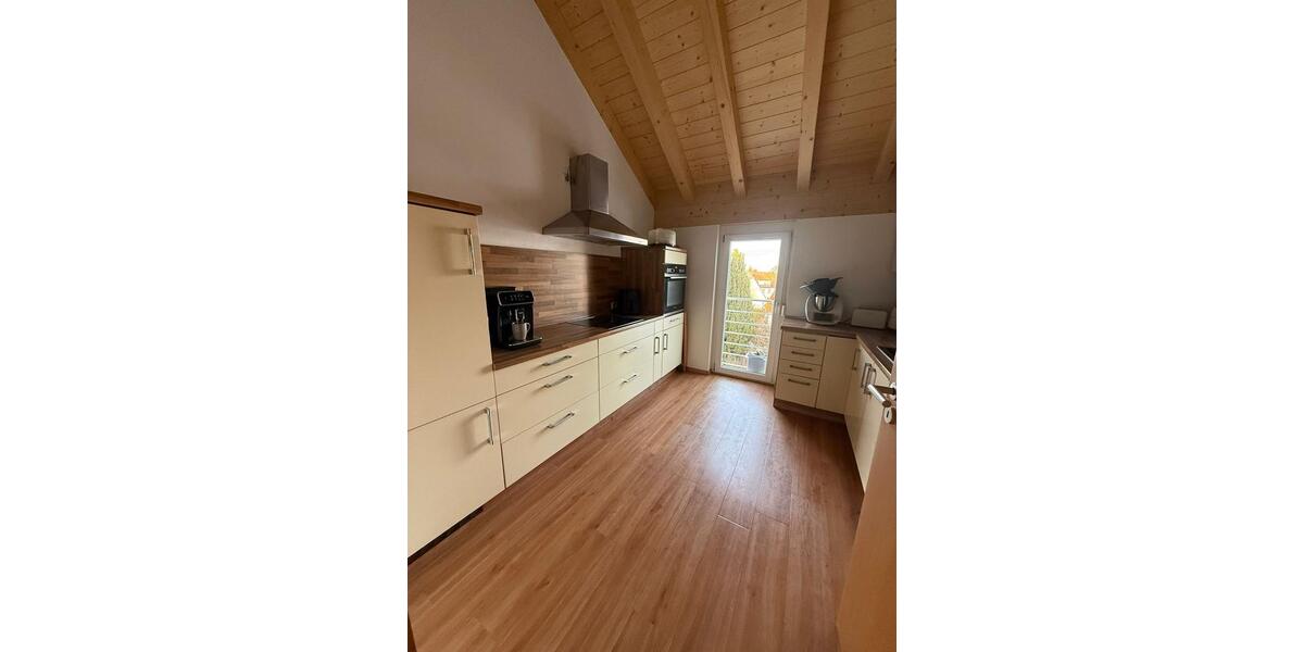 Dachgeschoßwohnung Mönchweiler - 2.5 Zimmer, 79 m&sup2;, 319.000&euro; | Angebot:24720567