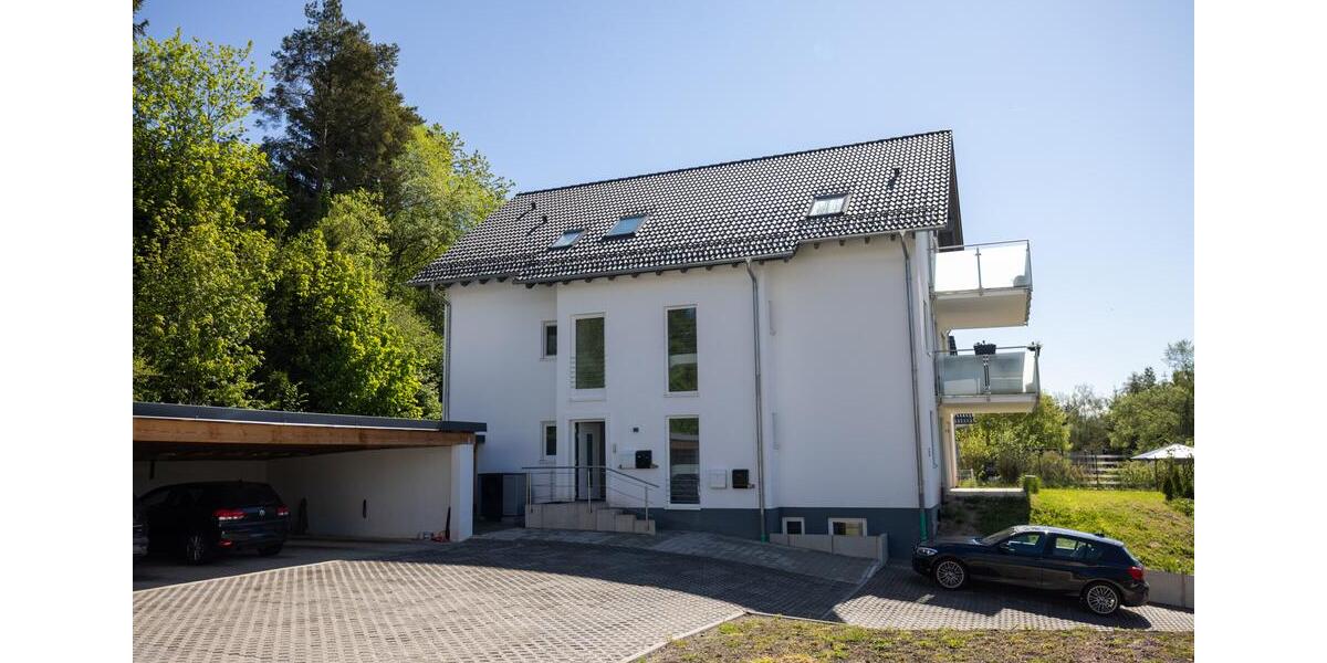 Erdgeschoßwohnung Niedereschach - 4 Zimmer, 117 m&sup2;, 1.460&euro; | Angebot:26533959