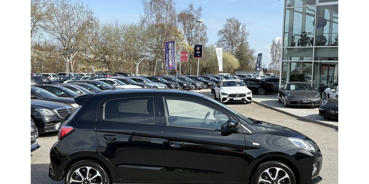 Mitsubishi Space Star SELECT + KLIMA/KAMERA/TEMPOMAT/1.HAND 28.775 km 10.900 &euro; Villingen-Schwenningen 78054