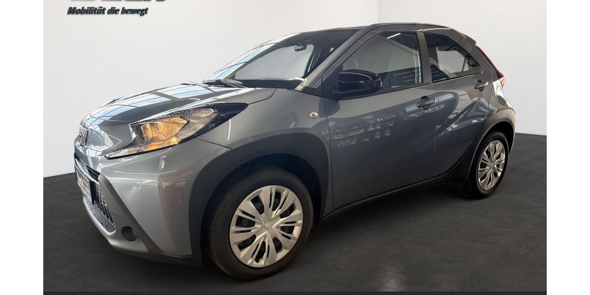 Toyota Aygo (X) 3.500 km 17.240 &euro; Villingen-Schwenningen 78048