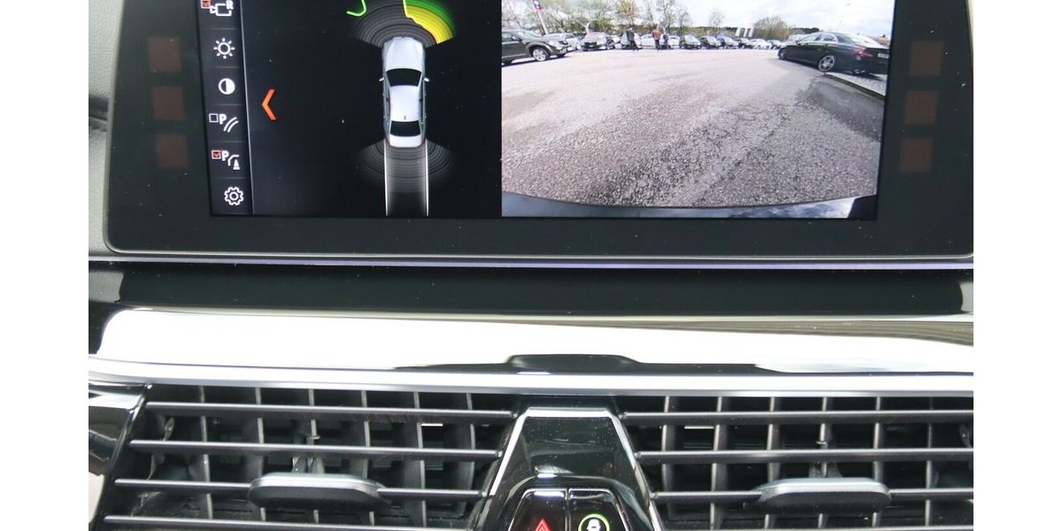 BMW 530e iPERFORMANCE/LUXURY LINE/TV/INNOVATIONS 132.551 km 25.900 &euro; Villingen-Schwenningen 78054