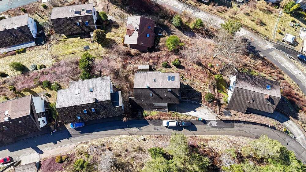 Einfamilienhaus Tennenbronn / Tennenbronn Tennenbronn - 8 Zimmer, 184 m&sup2;, 298.000&euro; | Angebot:25691611