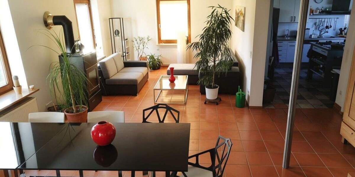 Etagenwohnung Tuttlingen - 3 Zimmer, 95 m&sup2;, 269.000&euro; | Angebot:25661226