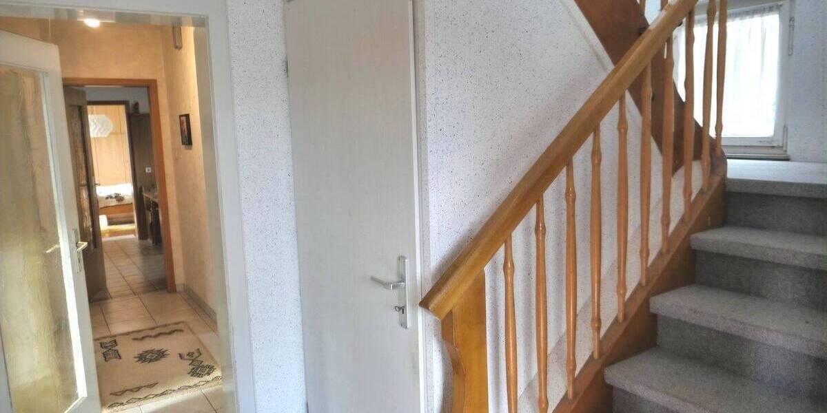 Mehrfamilienhaus, Wohnhaus Tuningen - 6 Zimmer, 132 m&sup2;, 310.000&euro; | Angebot:25676915